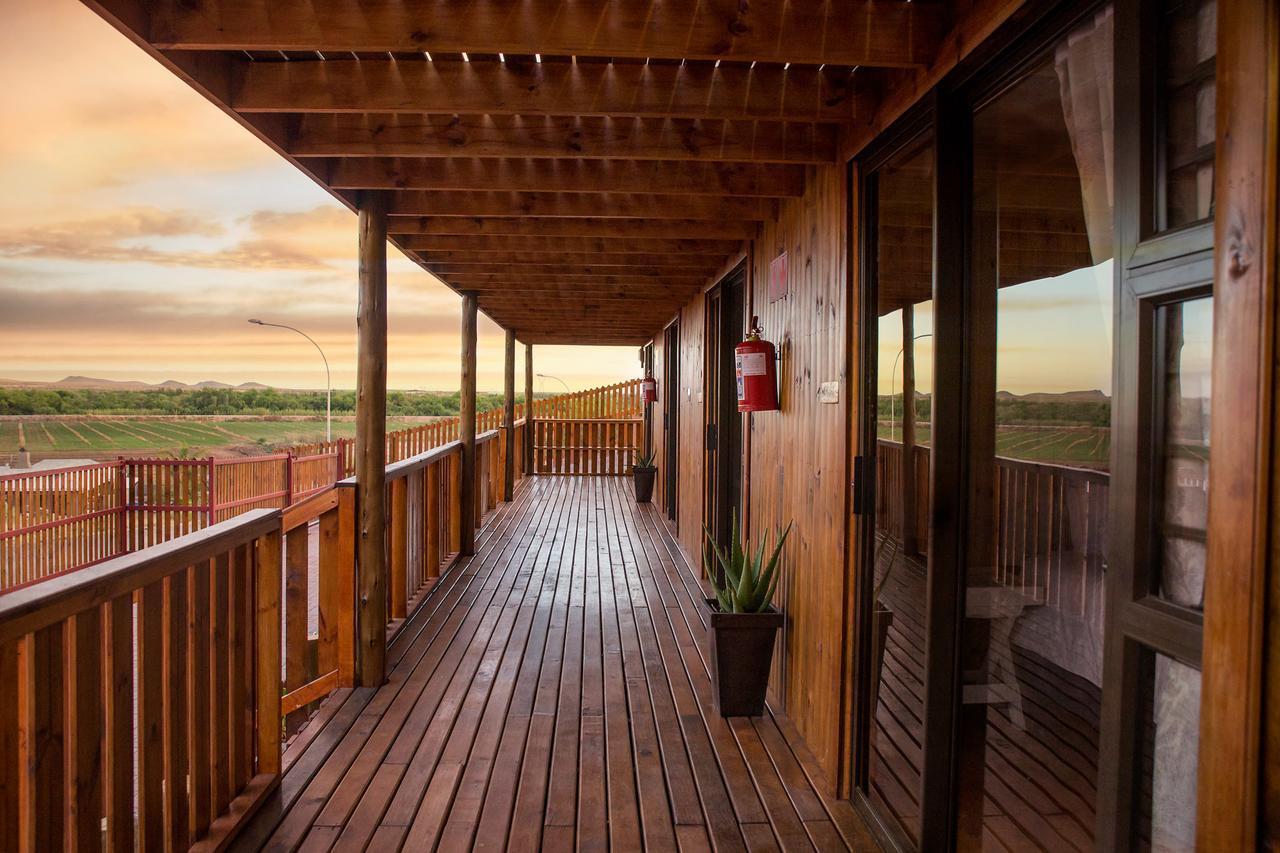 Kalahari Lion'S Rest Villa Upington Exterior photo